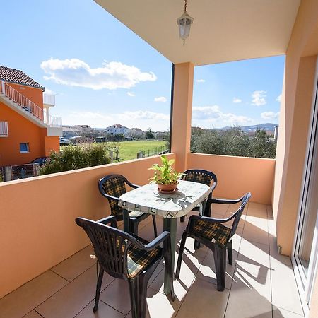 Apartment Drmic Kaštela Kültér fotó