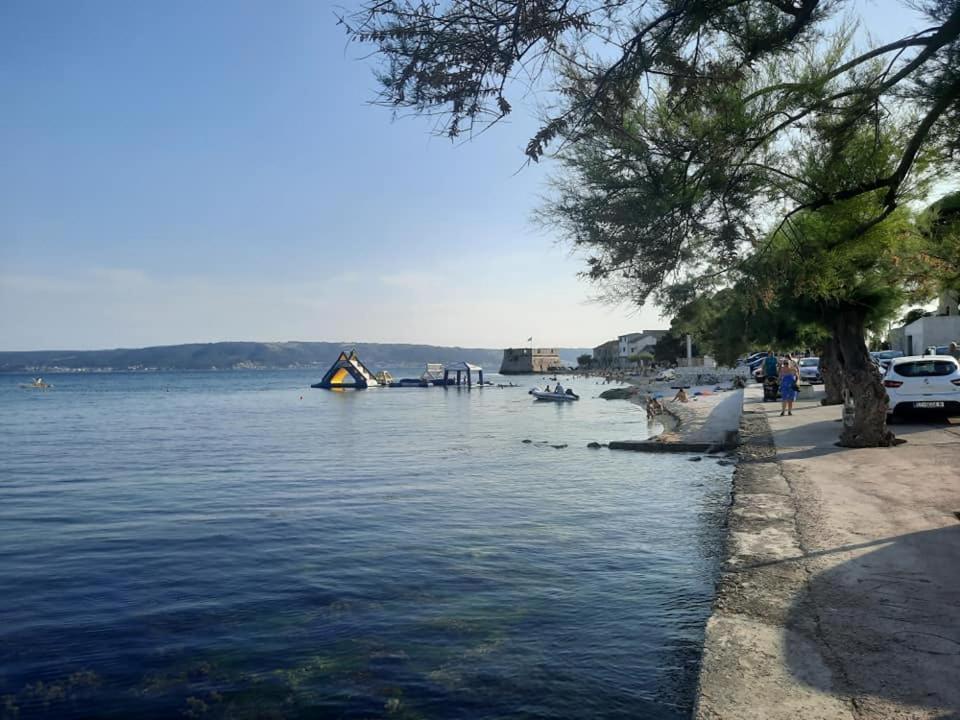 Apartment Drmic Kaštela Kültér fotó