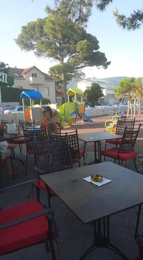 Apartment Drmic Kaštela Kültér fotó