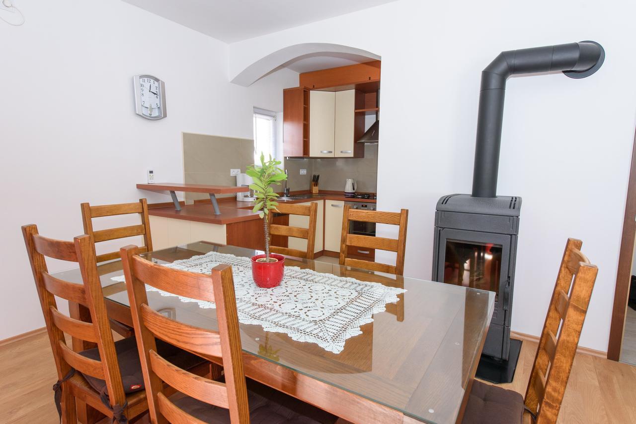 Apartment Drmic Kaštela Kültér fotó
