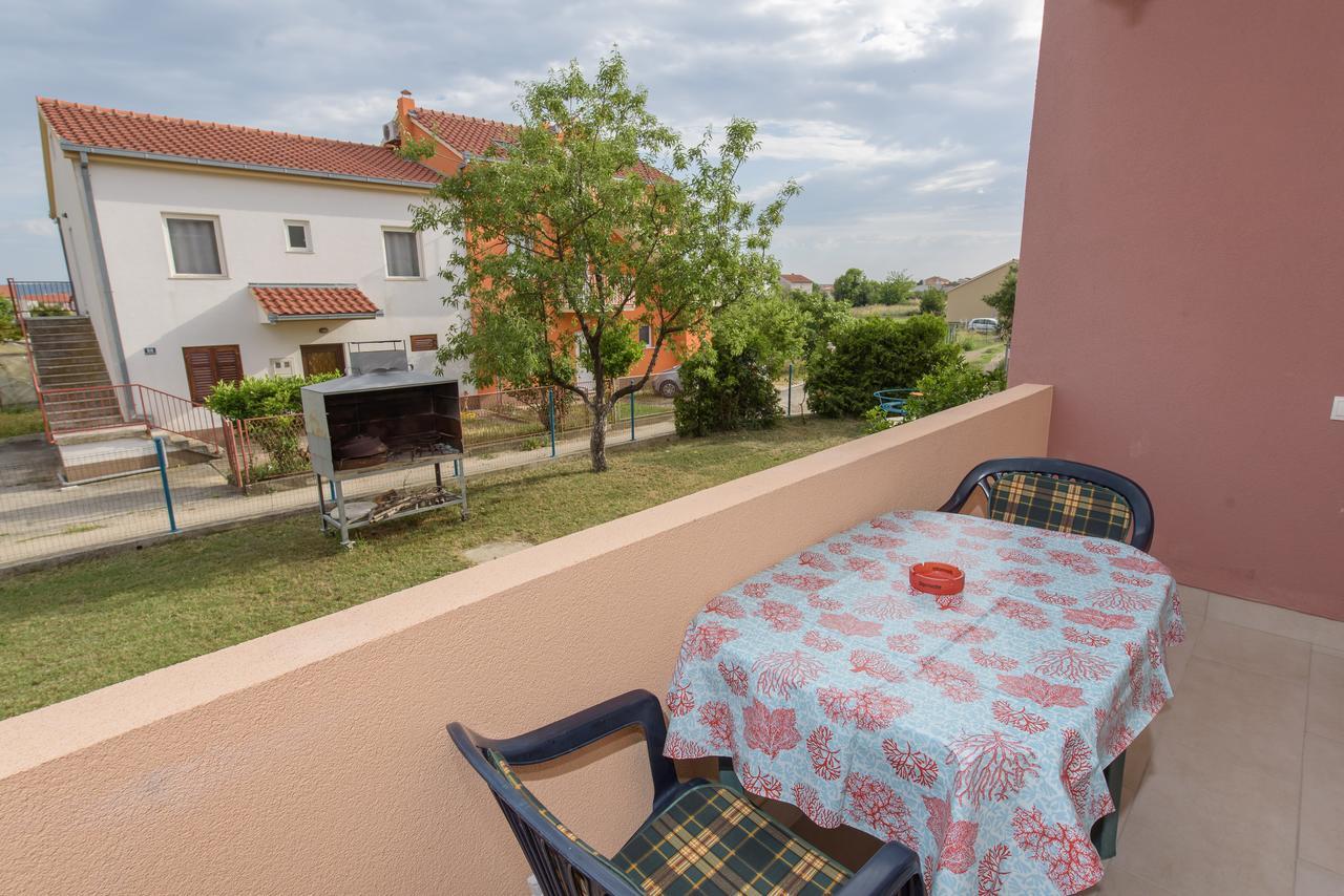 Apartment Drmic Kaštela Kültér fotó